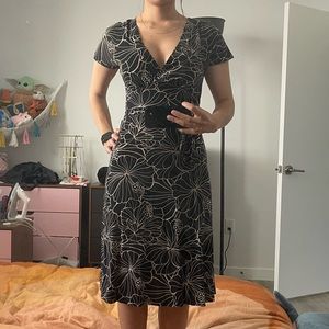 BR Floral Print Pattern Dress with Tie at Waist